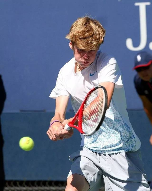 尤其是在篮 尤其是在篮